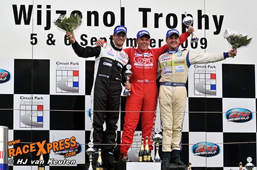 Podium GT4, behoudt Bertram zijn zege?